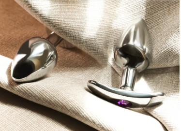Mua Phích inox cắm hậu môn đính đá size vừa 3.4cm butt plugs Anal Toy giá sỉ Mua Phích inox cắm hậu môn đính đá size vừa 3.4cm butt plugs Anal Toy giá sỉ